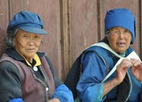 Naxi vrouwen in Lijiang - China