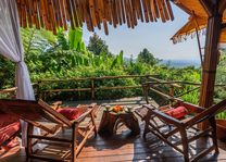 Uitzicht vanaf Sang Giri Tented Camp in Jatiluwih (Bali) - Indonesië - foto: Daniel de Gruiter