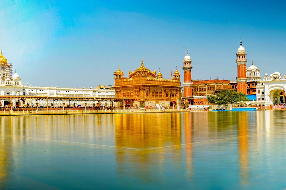Amritsar-GoudenTempel-Aanzicht-India.jpg
