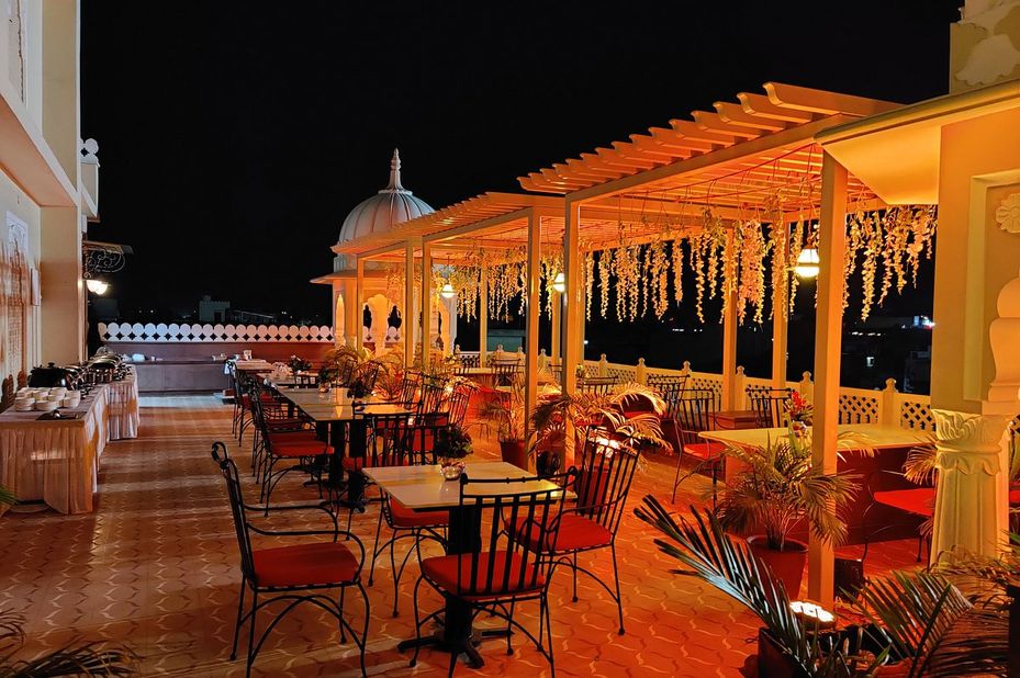 Laxmi Palace - terras -Jaipur - India - foto: Laxmi Palace