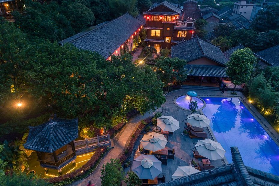 Yangshuo Ancient Garden - zwembad - Yangshuo - China - foto: Yangshuo Ancient Garden