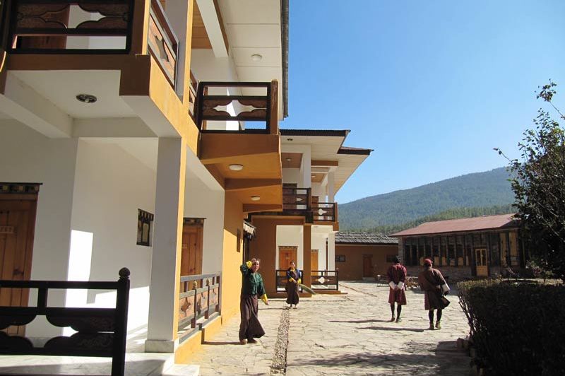 plein bij het Tenzinling Resort - Tenzinling Resort - Bhutan - foto: Mieke Arendsen