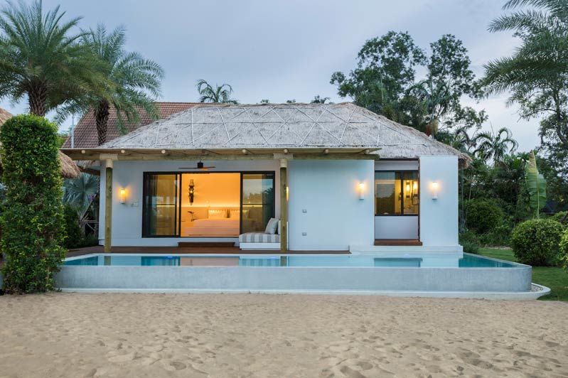 wit huisje met zwembad luxe - Royal Sands - Cambodja