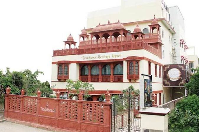 voorkant hotel - Traditional Haveli - India - foto: Traditional Haveli