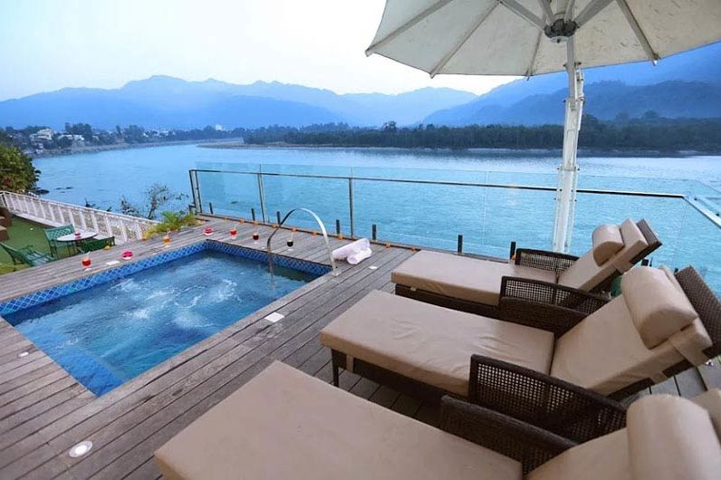Ganga Kinare jacuzzi - Rishikesh - India - foto: Ganga Kinare
