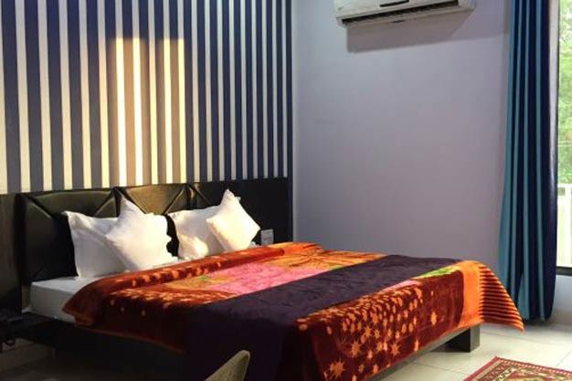 slaapkamer van Hotel White City in Anandpur Sahib (2) - Hotel White City - India - foto: Hotel White City