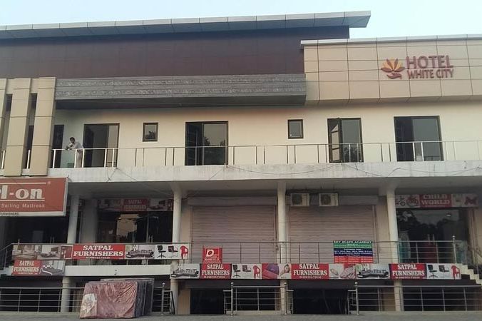 voorgevel van Hotel White City in Anandpur Sahib - Hotel White City - India - foto: Hotel White City