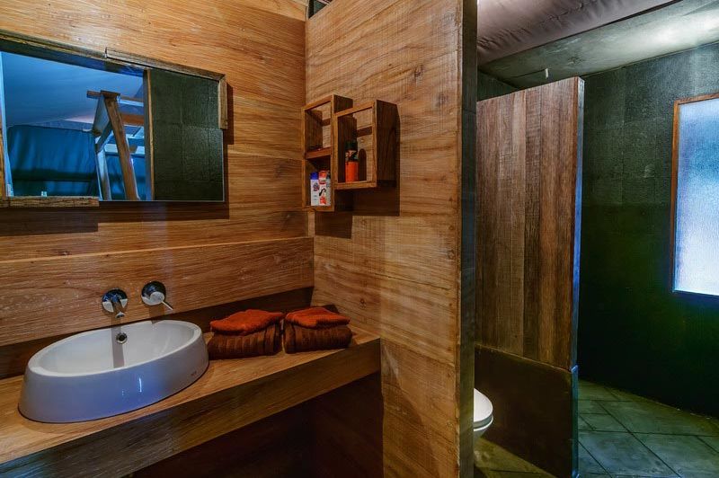 Badkamer van SangGiri - SangGiri - Indonesië - foto: Lokale agent
