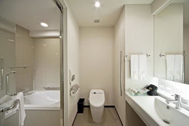 badkamer in The Royal Park Hotel Kyoto - The Royal Park Hotel Kyoto - Japan - foto: Lokaal agent