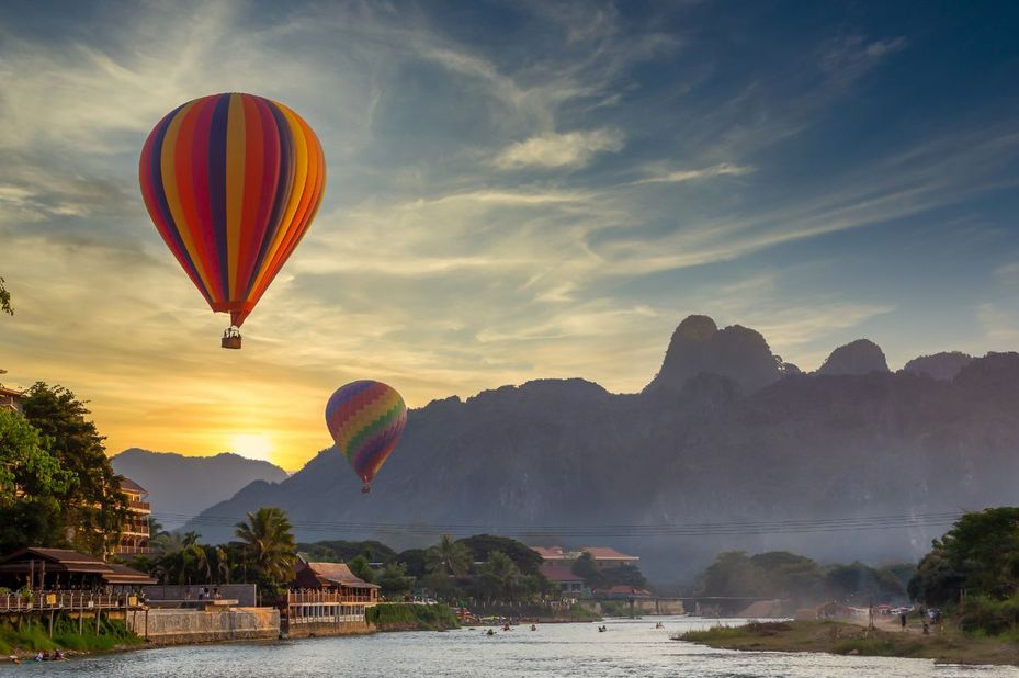 luchtballon - Vang Vieng - Laos - foto: Canva