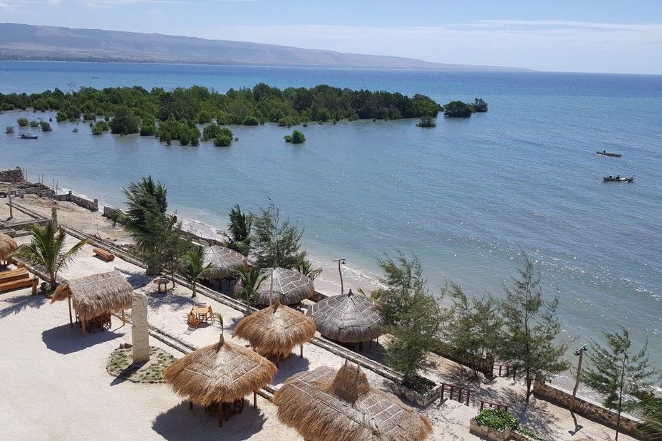 restaurant - Padadita Beach Hotel - Sumba - Indonesië - foto: Padadita Beach Hotel
