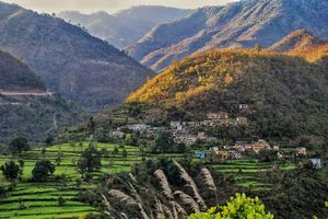 Rishikesh - Bergen - Huisjes - India - foto: unsplash