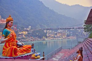 Rishikesh - Brug - Standbeeld - India - foto: pixabay