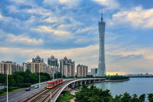 Brug over de rivier in Guangzhou - China - foto: pixabay